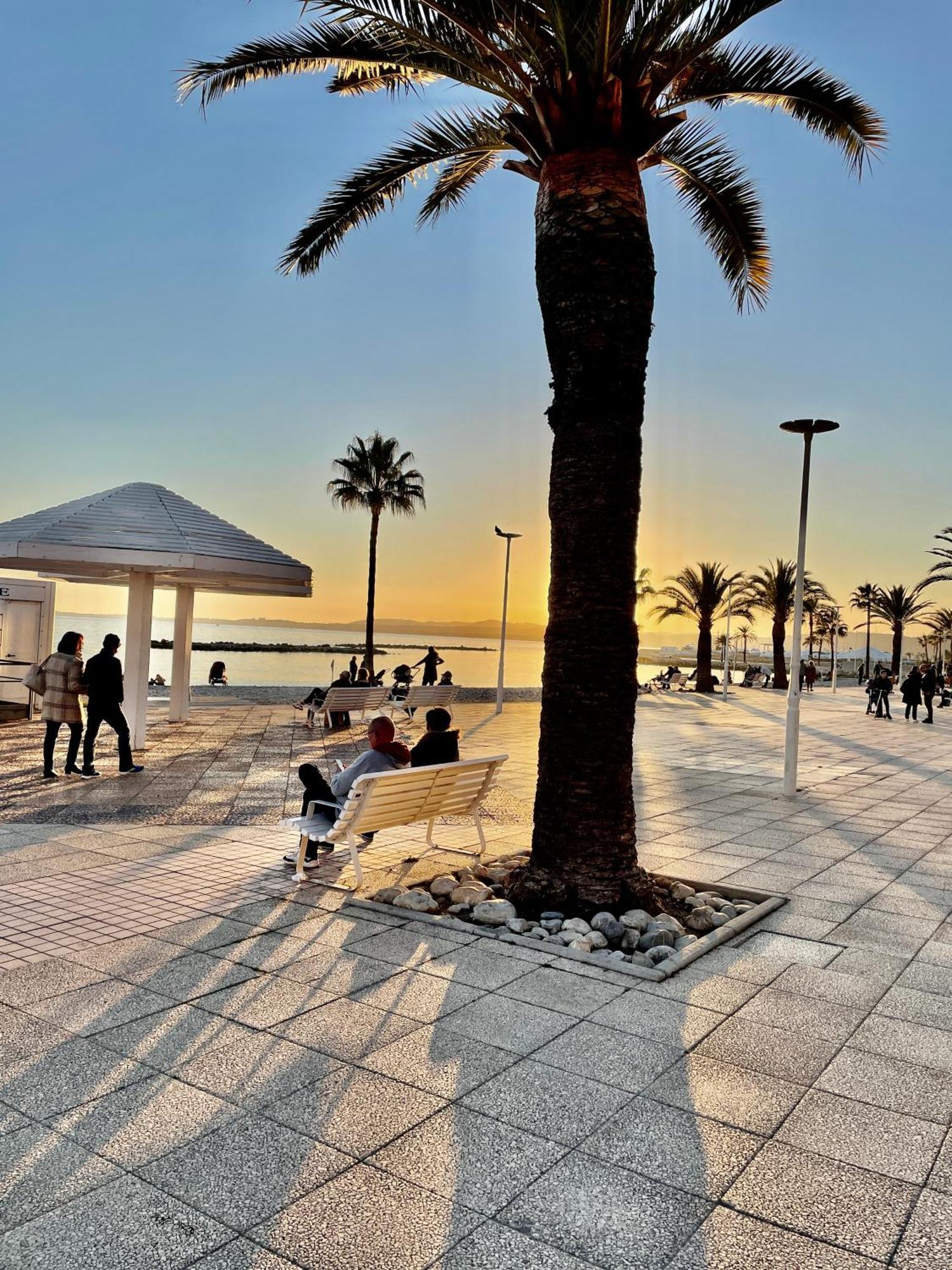 Regent Cote D'Azur Air-Conditioned, Pool, Garden & Parking 빌뇌브루베 외부 사진